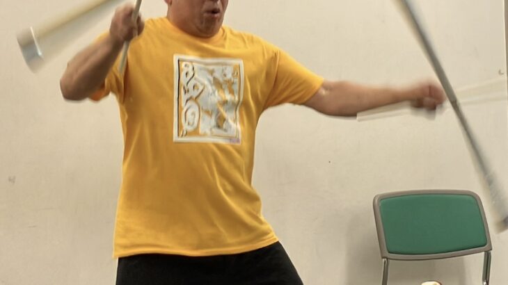半年の集大成は発表会　桜木町ジャグリング教室
